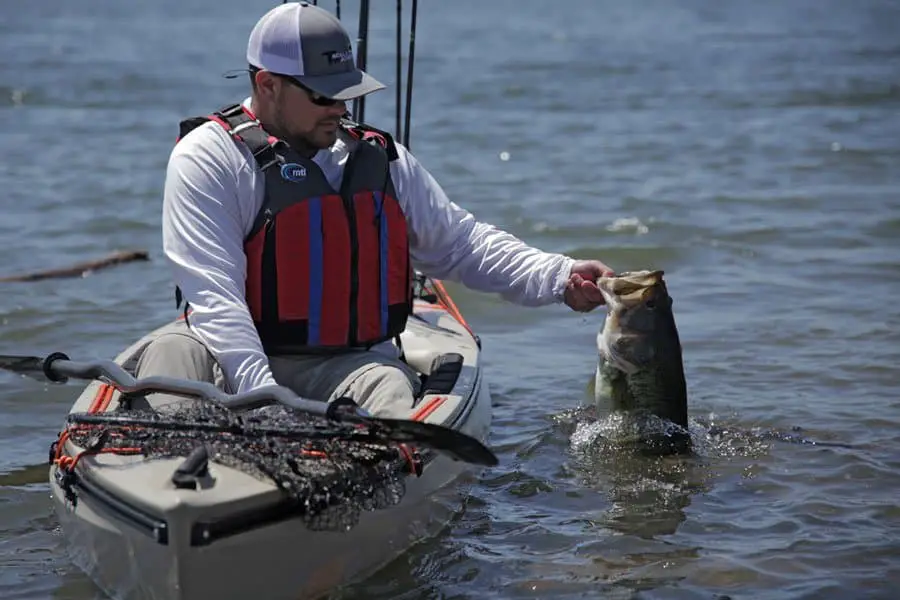 best inflatable life vest for fishing