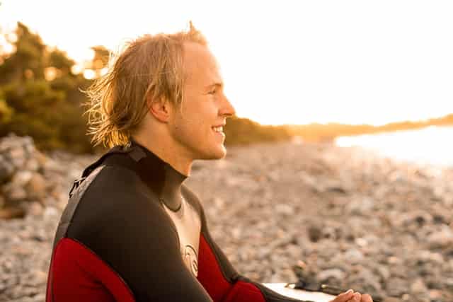 what to wear when kayaking