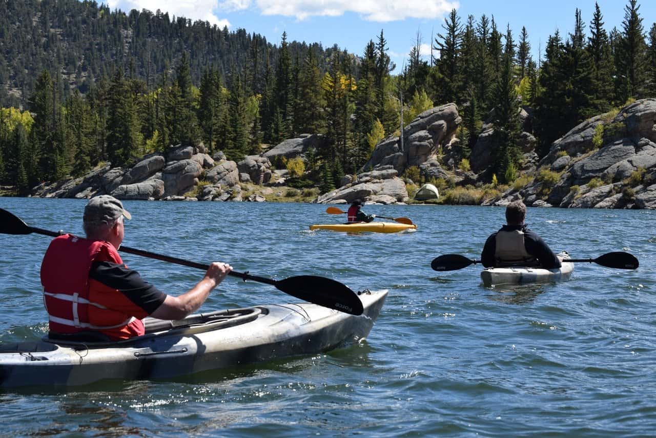 does kayaking build muscle