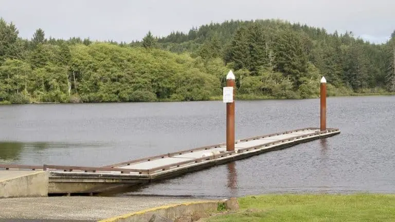 Bass Fishing In Oregon - 5 Best Bass Lakes